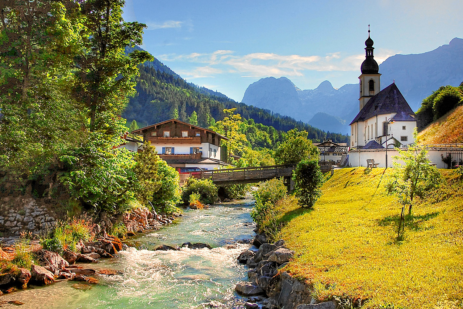 Ramsau mit Kirche St. Sebastian