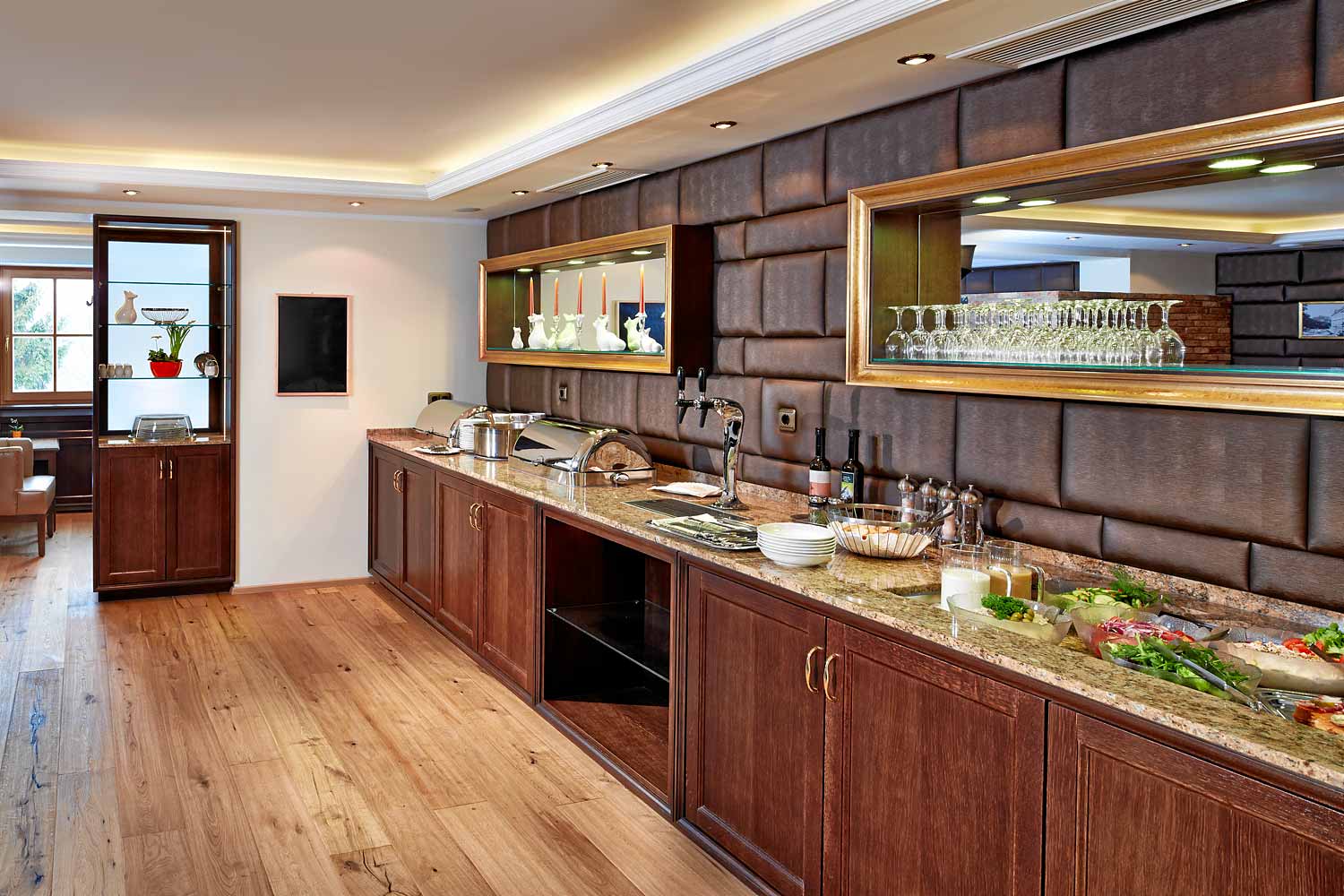 Unser Tagesbistro ist von 12:30 Uhr bis 15:30 Uhr Tagesbistro geöffnet